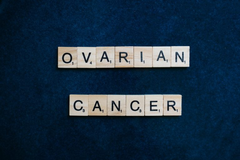 Un nouveau test permet de suivre et de traiter le cancer de l’ovaire en fonction de la patiente