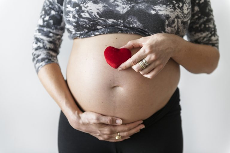 Une prise de poids excessive pendant la grossesse est liée à un profil de risque cardiovasculaire