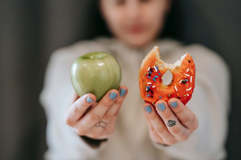 Les signaux alimentaires visuels peuvent influencer le comportement alimentaire, même si vous n’en êtes pas conscient